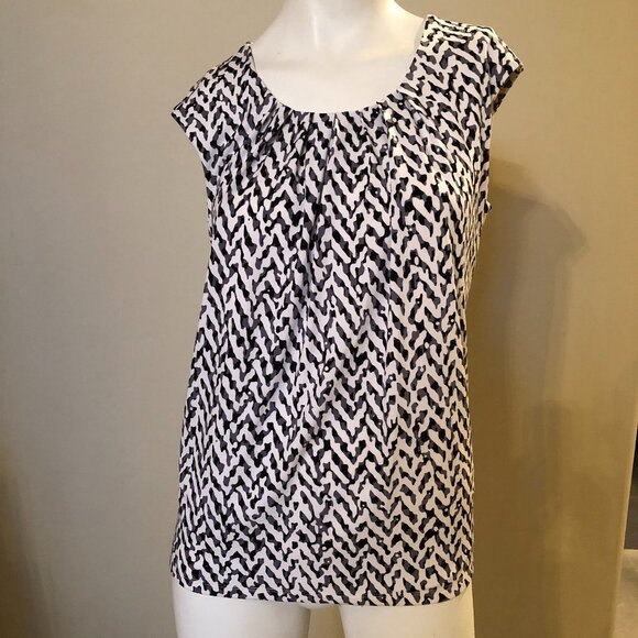 Kasper Geometric Pattern Cap Sleeve Scoop Neck Top in Black/White/Gray Sz M - Picture 1 of 5